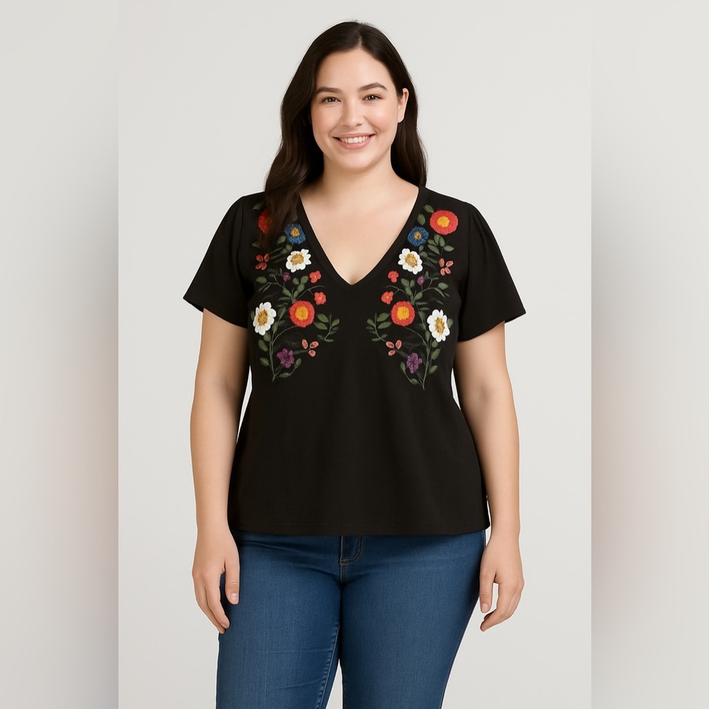 Isla Maude Black Embroidered Floral V-Neck Blouse Size M. JB5